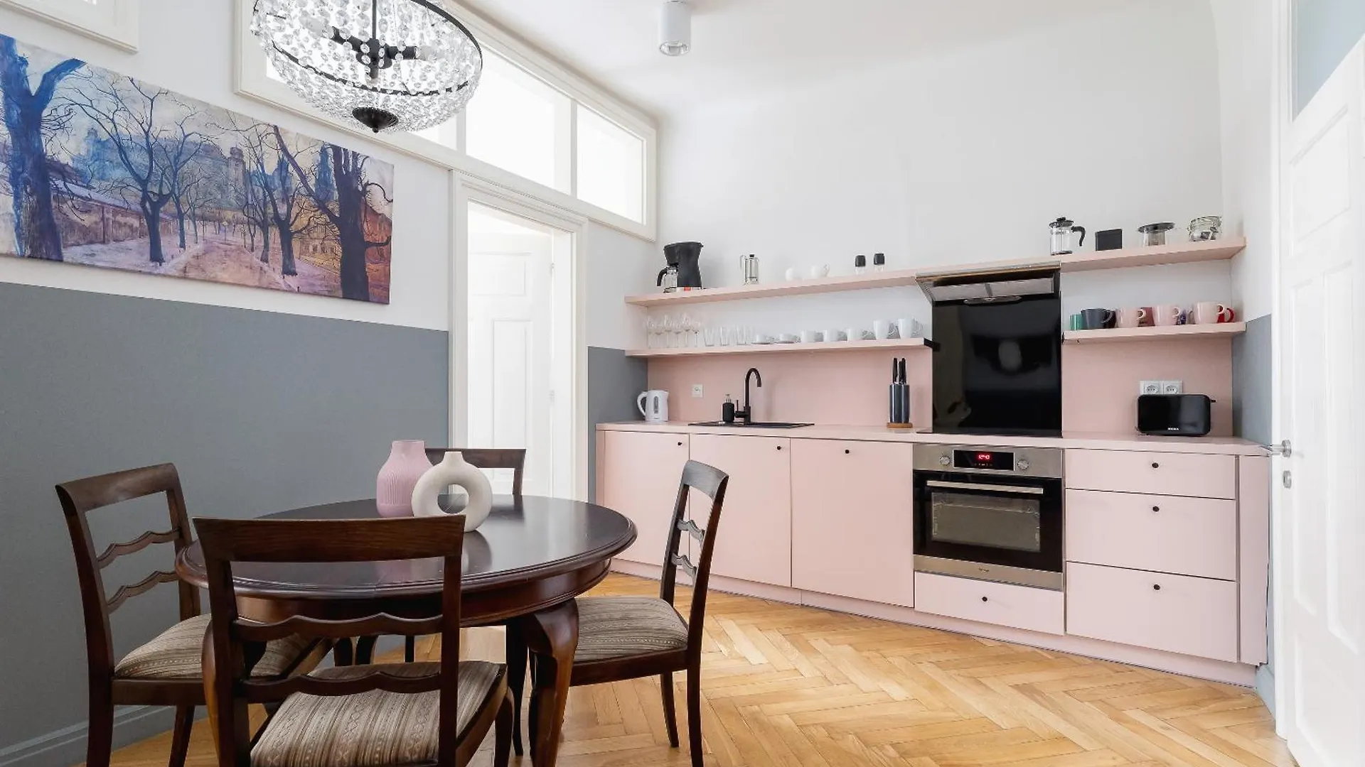 2 Bedroom Apartment Sw Jana - Main Square location